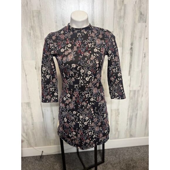 Floral mini dress - Picture 1 of 5